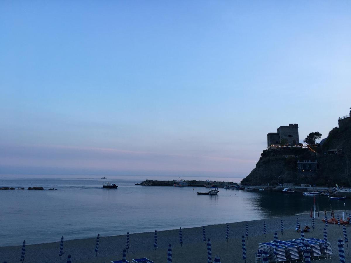 Le Cinque Vele ***** Cinque Terre Apartment Монтеросо ал Маре Екстериор снимка
