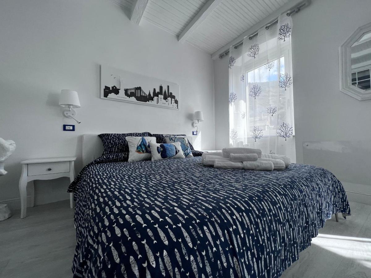Le Cinque Vele ***** Cinque Terre Apartment Монтеросо ал Маре Екстериор снимка