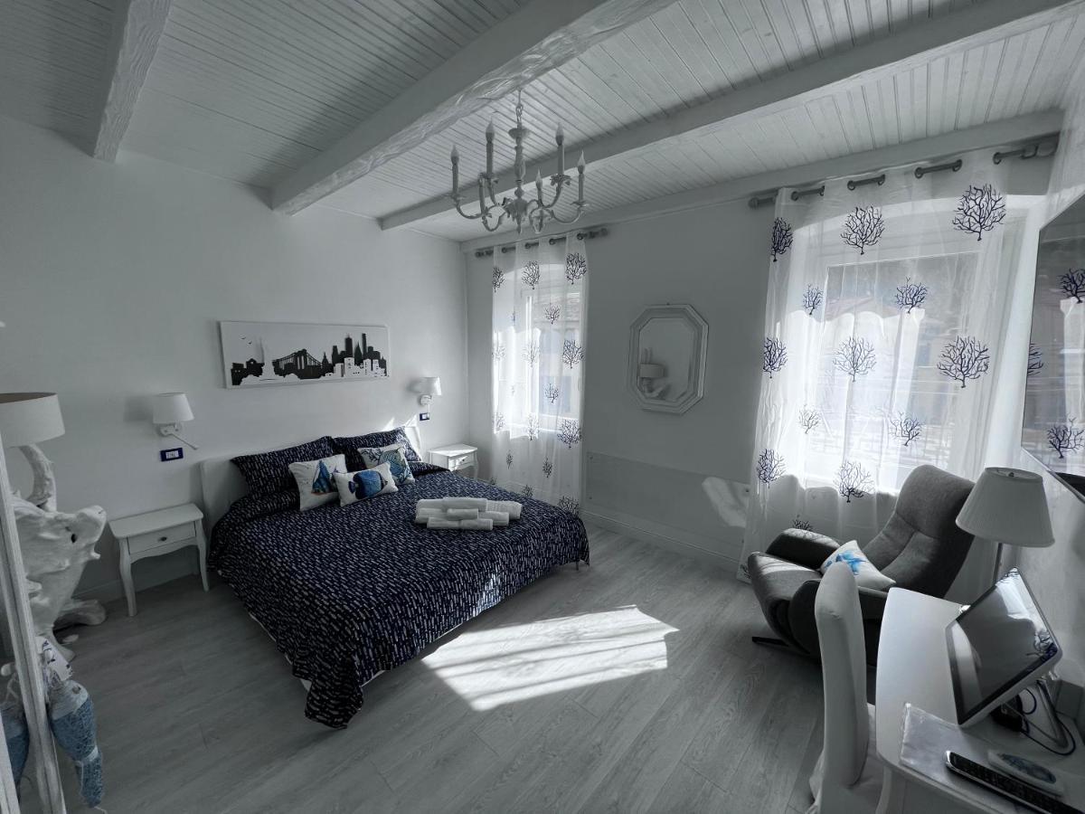 Le Cinque Vele ***** Cinque Terre Apartment Монтеросо ал Маре Екстериор снимка