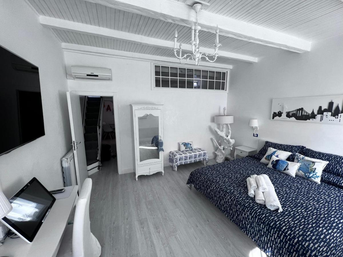 Le Cinque Vele ***** Cinque Terre Apartment Монтеросо ал Маре Екстериор снимка